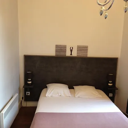 De La Paix 酒店 2*